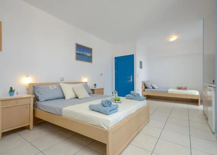 Agyra * Agios Prokopios (Naxos)