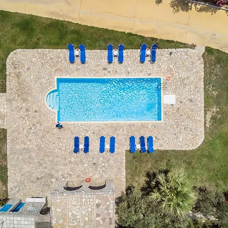 Agyra * Agios Prokopios (Naxos)